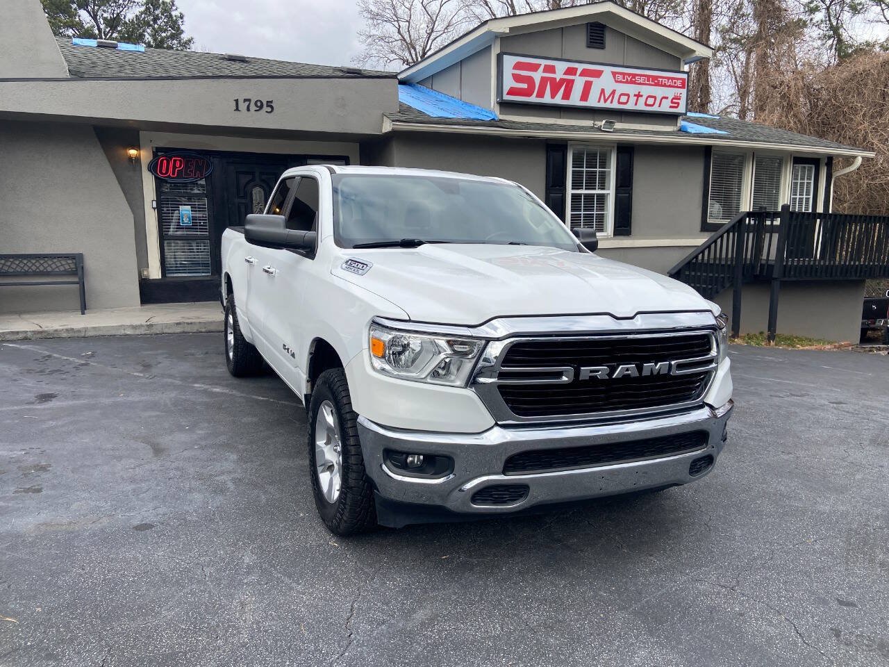 Used 2019 RAM 1500 Big Horn AWD/4WD image 4