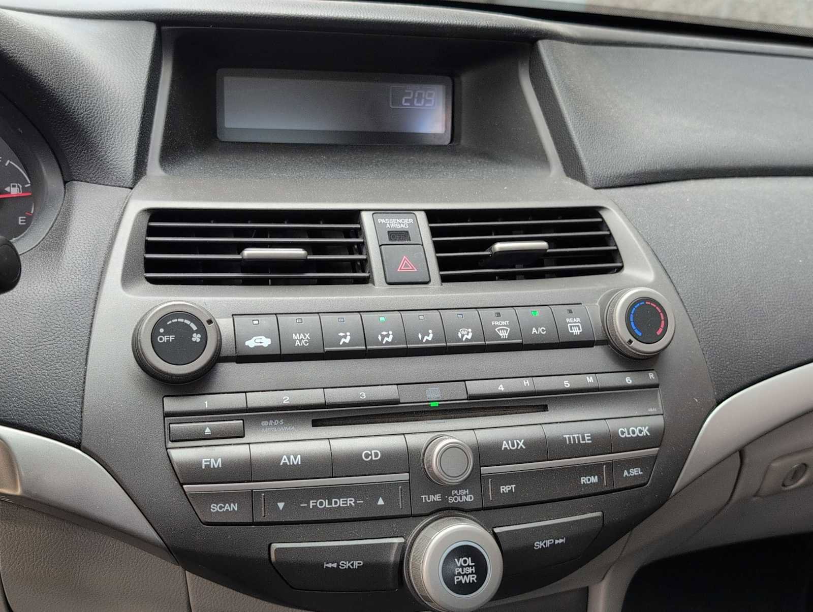 Used 2011 Honda Accord LX image 25