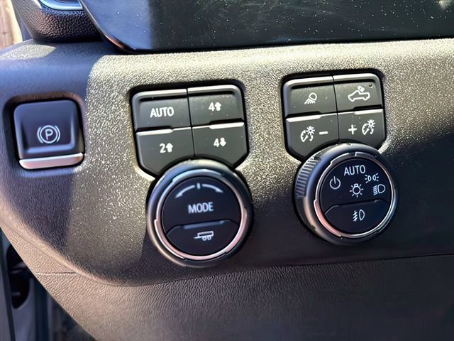 Used 2024 Chevrolet Silverado 2500 LTZ w/ LTZ Plus Package AWD/4WD image 24