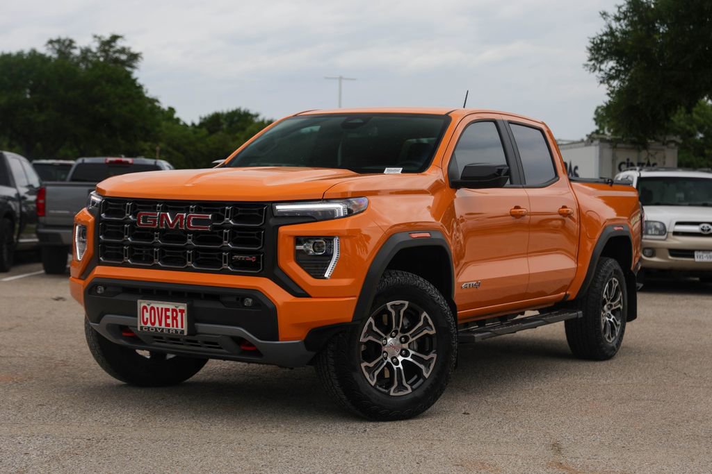 Used 2025 GMC Canyon AT4 w/ AT4 Premium Package AWD/4WD image 1