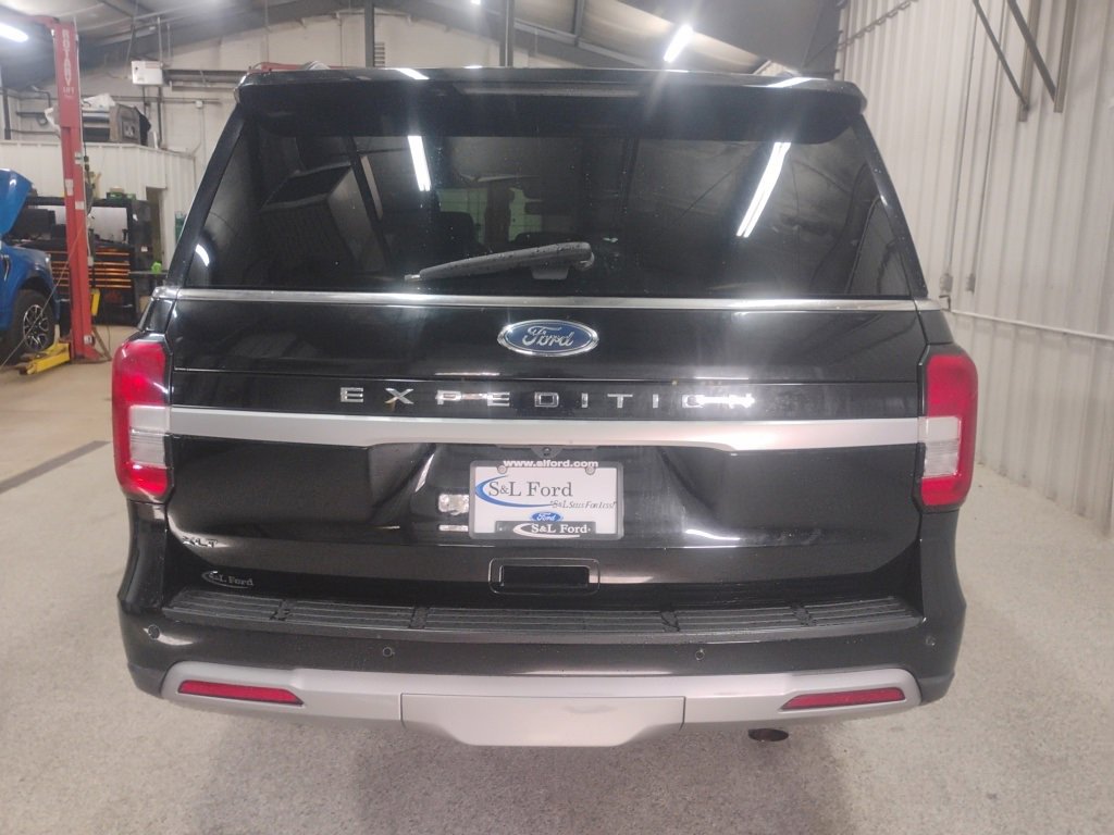 Certified 2023 Ford Expedition XLT image 22