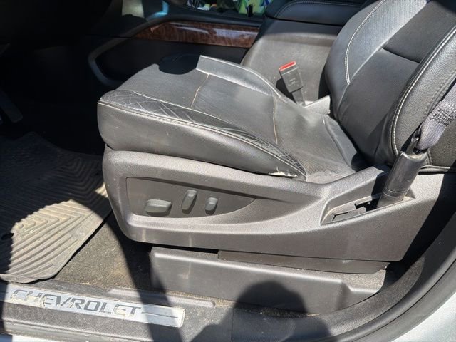 Used 2017 Chevrolet Suburban Premier image 26