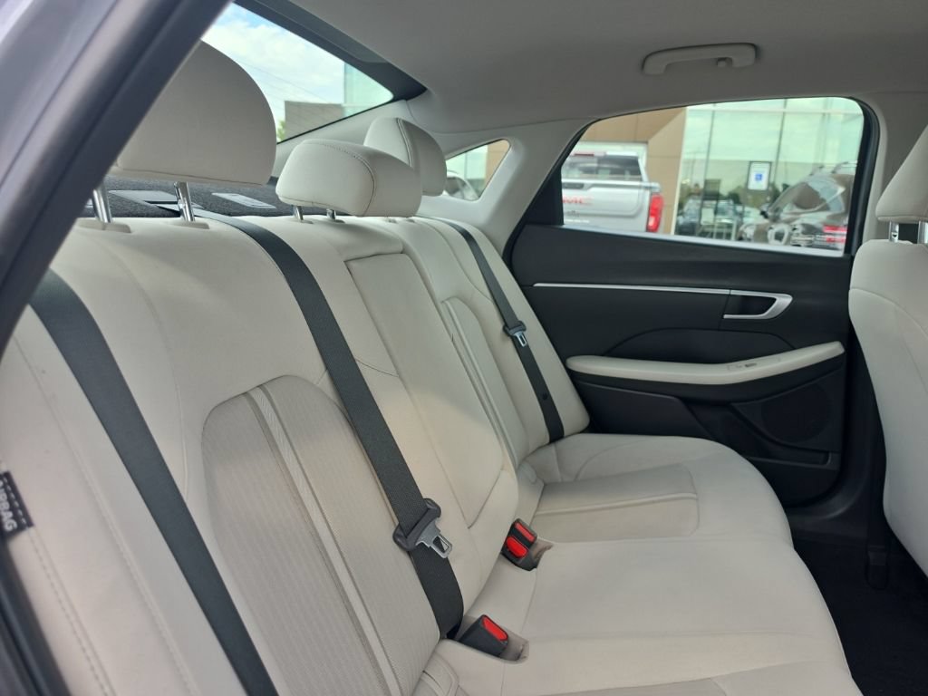 Certified 2025 Hyundai Sonata SEL FWD image 10