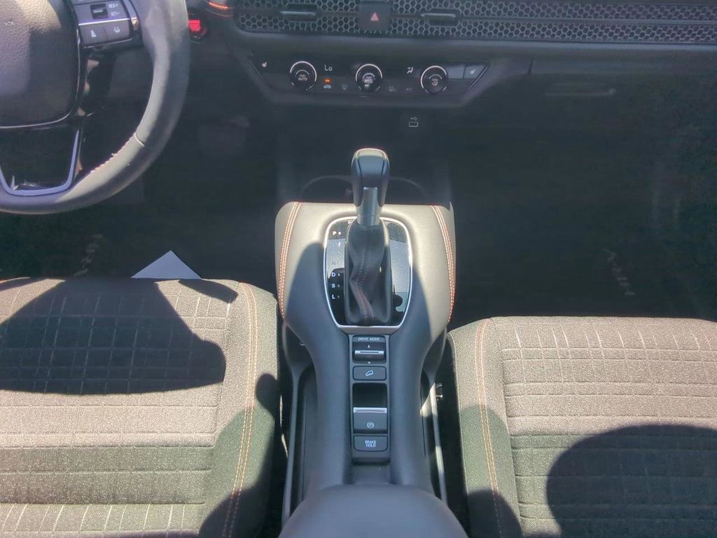 Used 2025 Honda HR-V Sport image 16