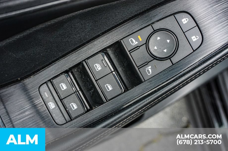 Used 2024 Nissan Rogue SV FWD image 46