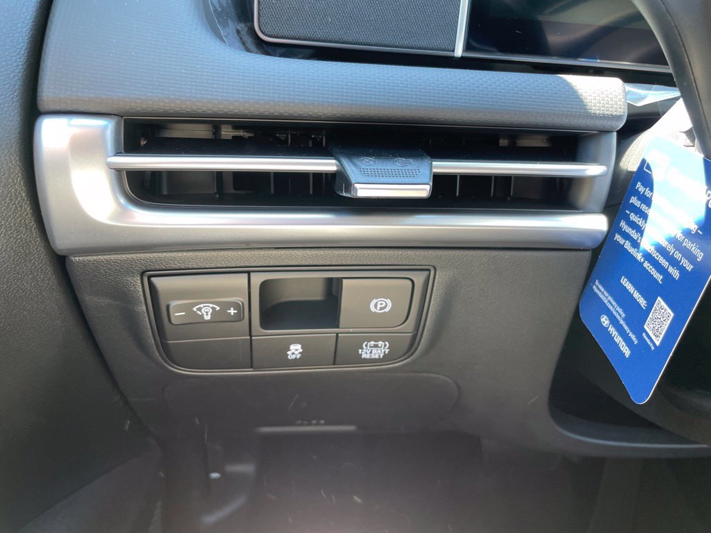 New 2026 Hyundai Tucson Blue SE AWD/4WD image 11