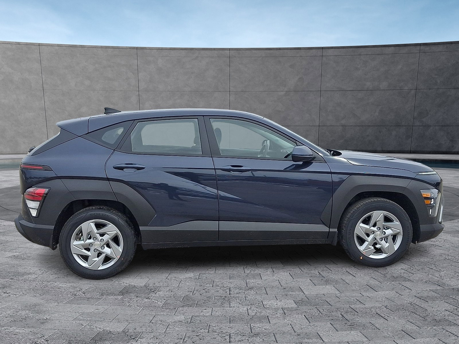 New 2026 Hyundai Kona SE FWD image 8