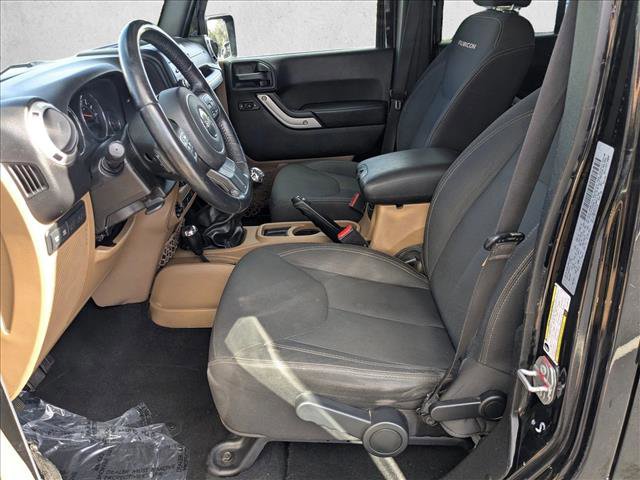 Used 2017 Jeep Wrangler Unlimited Rubicon w/ Connectivity Group image 14