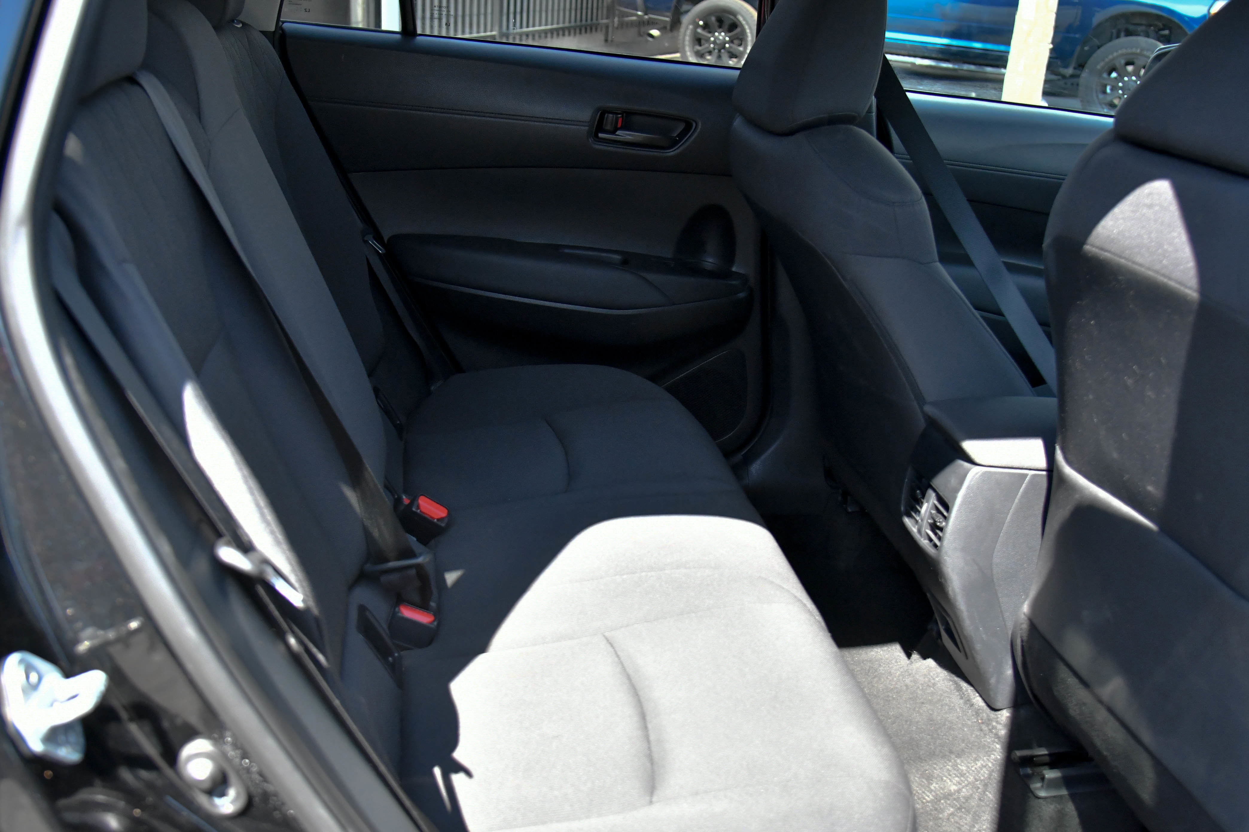 Used 2023 Toyota Corolla Cross LE image 41