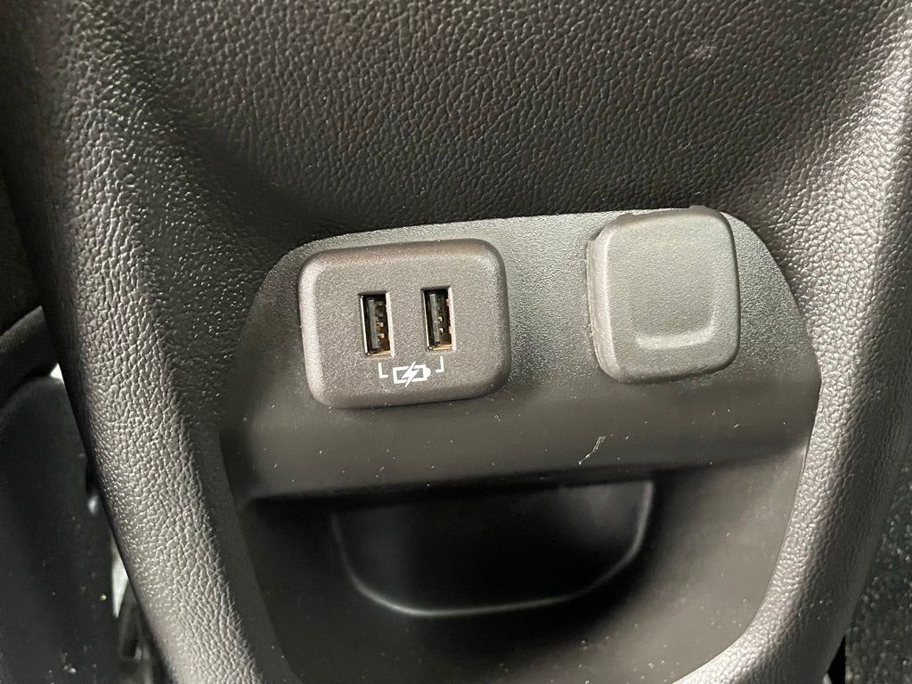 Used 2022 Chevrolet Colorado LT image 28