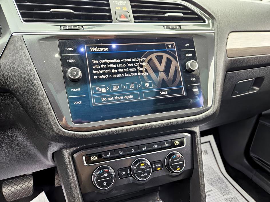 Used 2020 Volkswagen Tiguan SE image 21