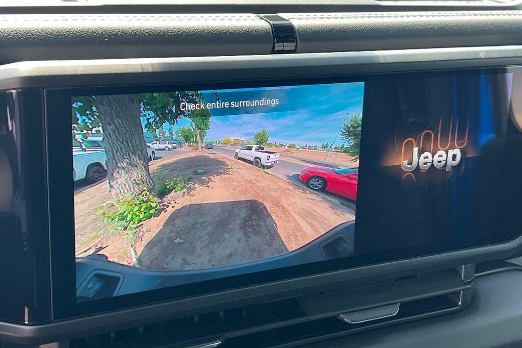 New 2026 Jeep Gladiator Sport AWD/4WD image 19