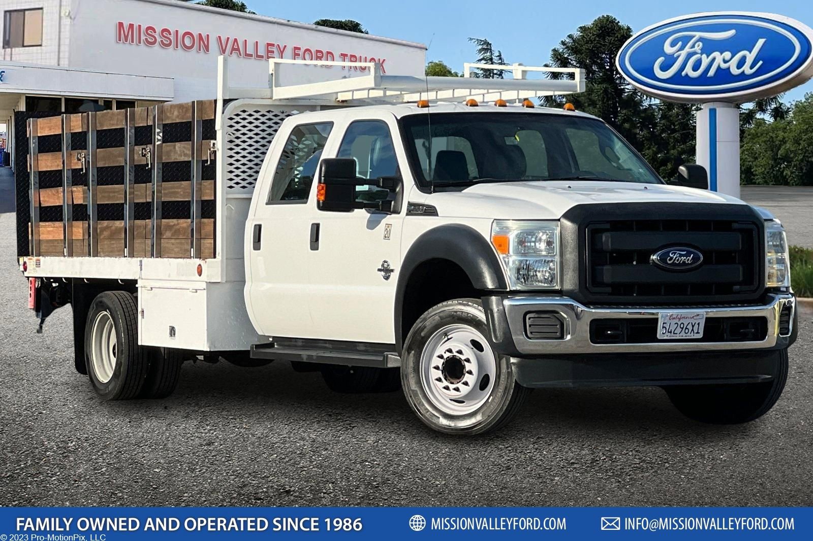 Used 2016 Ford F550 2WD Crew Cab Super Duty image 1