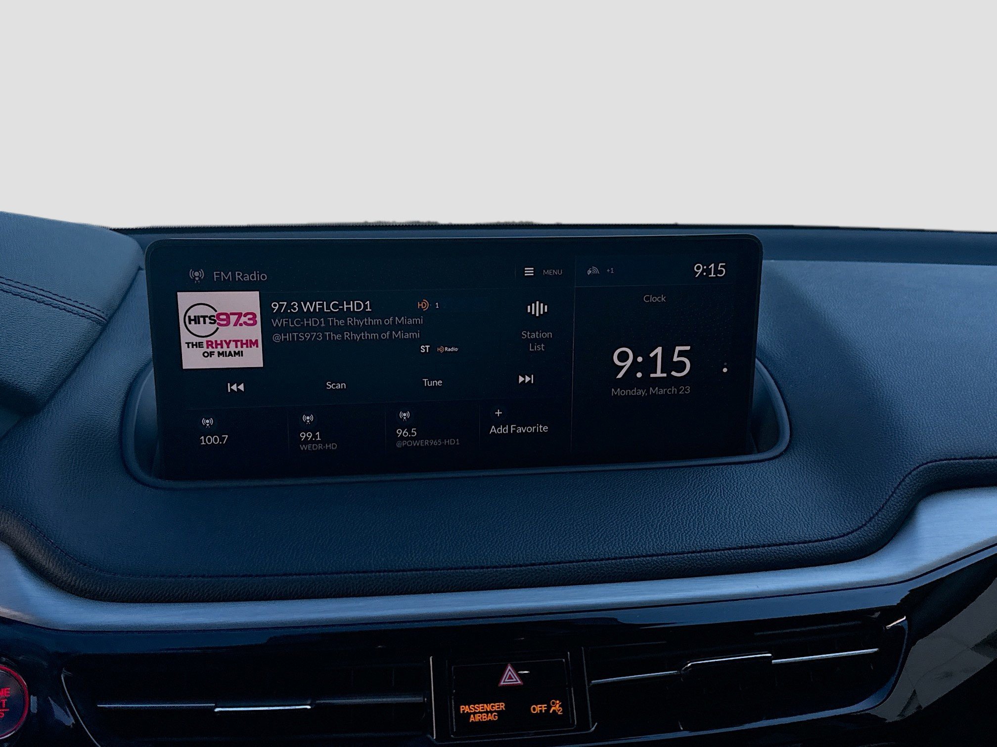 Used 2024 Acura MDX FWD image 12