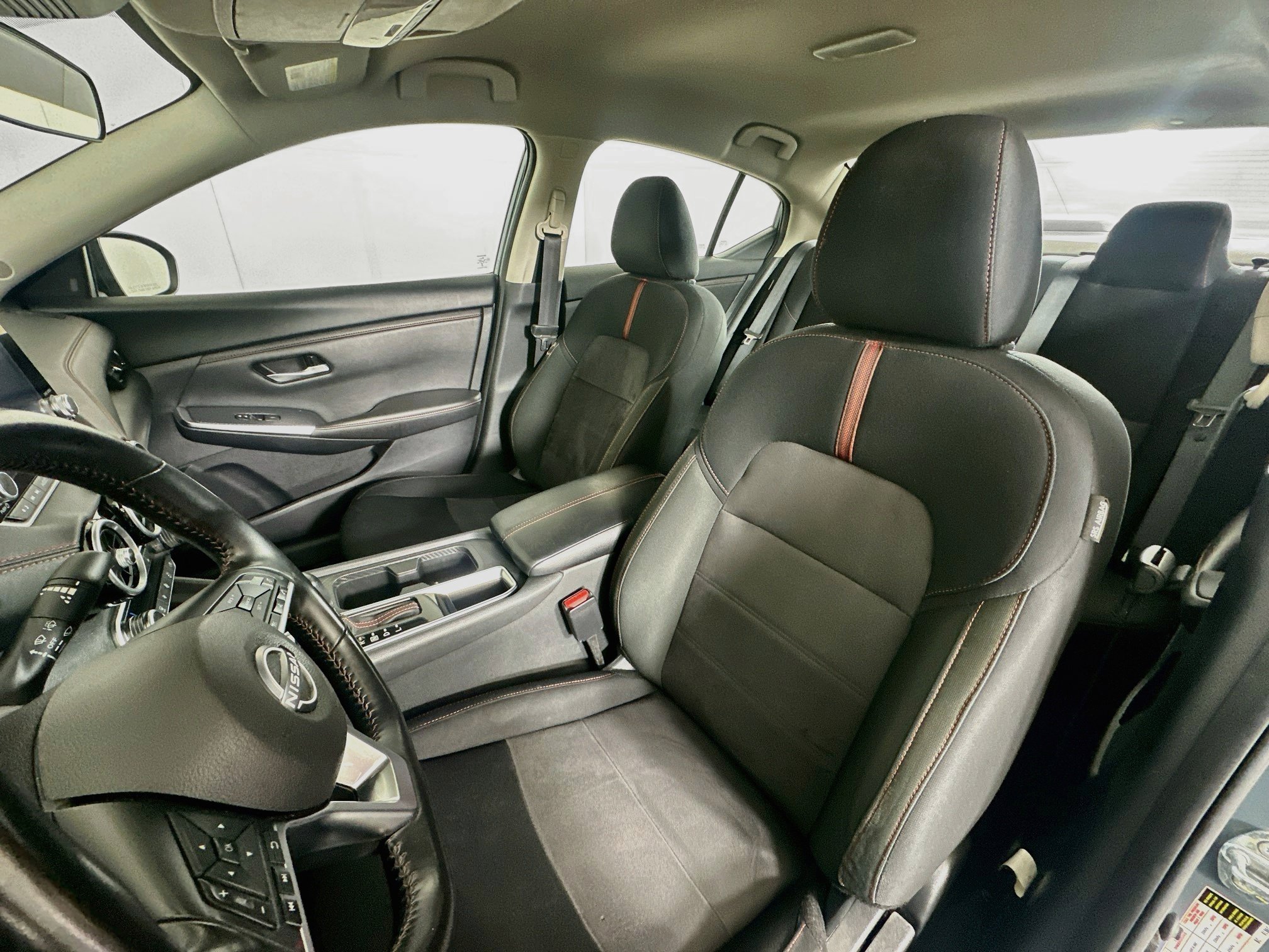 Used 2025 Nissan Sentra SR FWD image 13