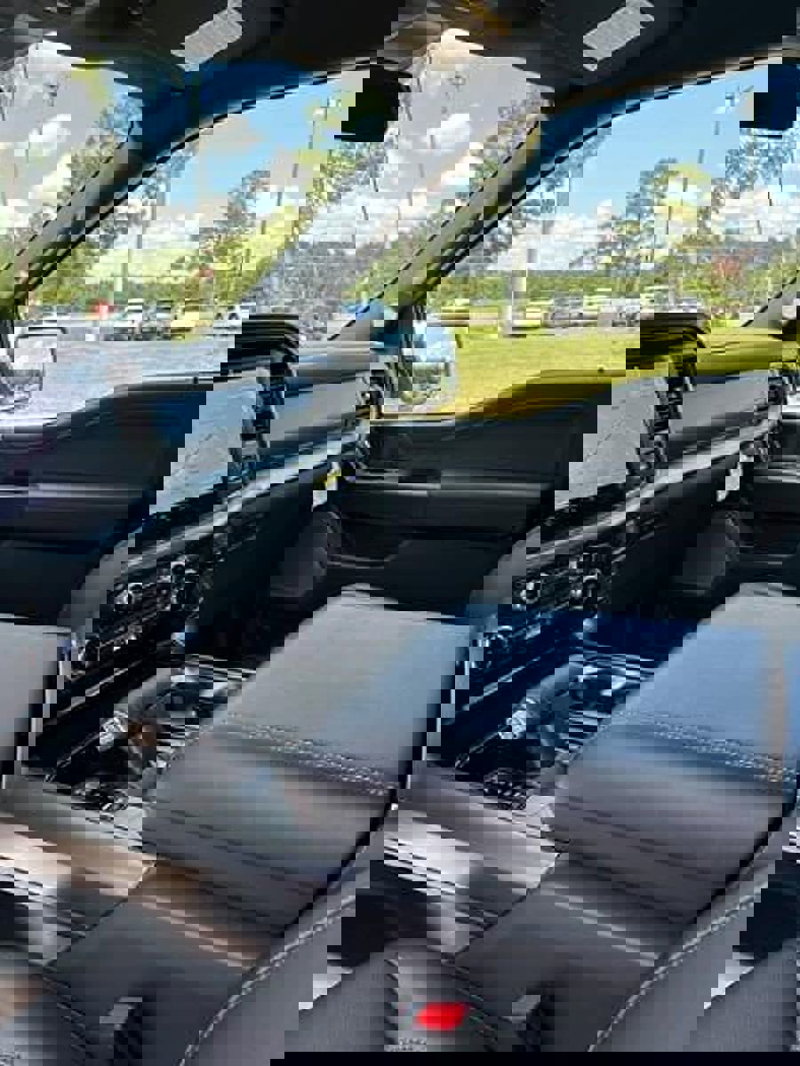 New 2025 Ford F150 Lariat w/ Equipment Group 501A Mid image 18