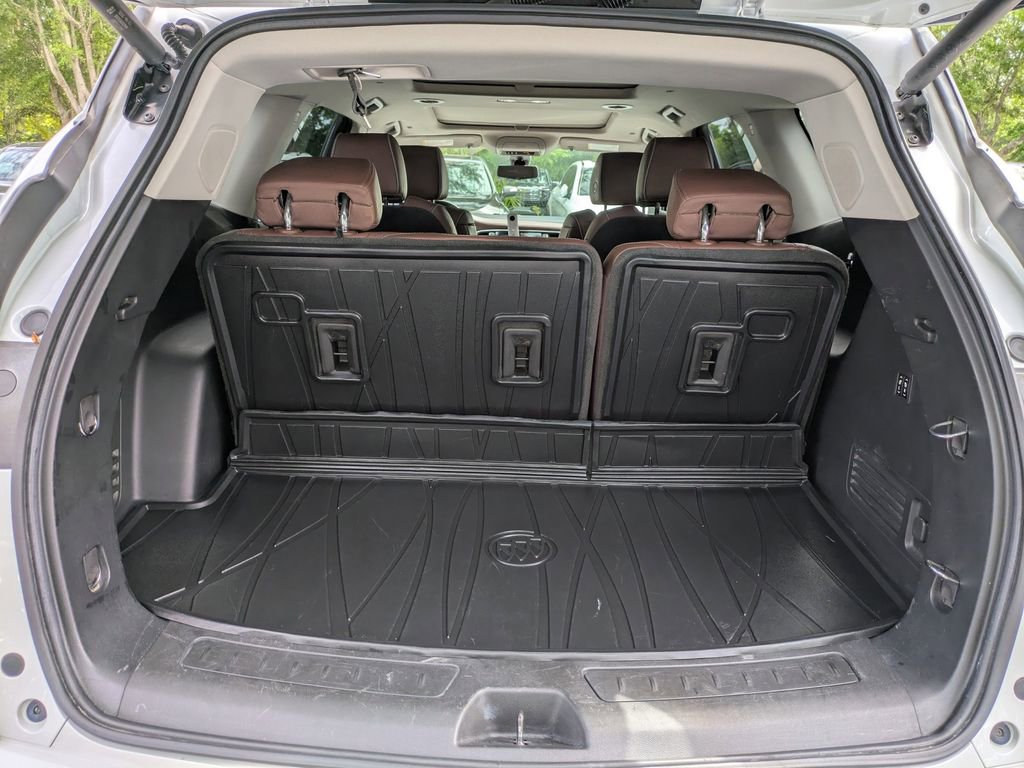 Used 2020 Buick Enclave Avenir w/ Trailering Package, 5000 lbs. AWD/4WD image 13