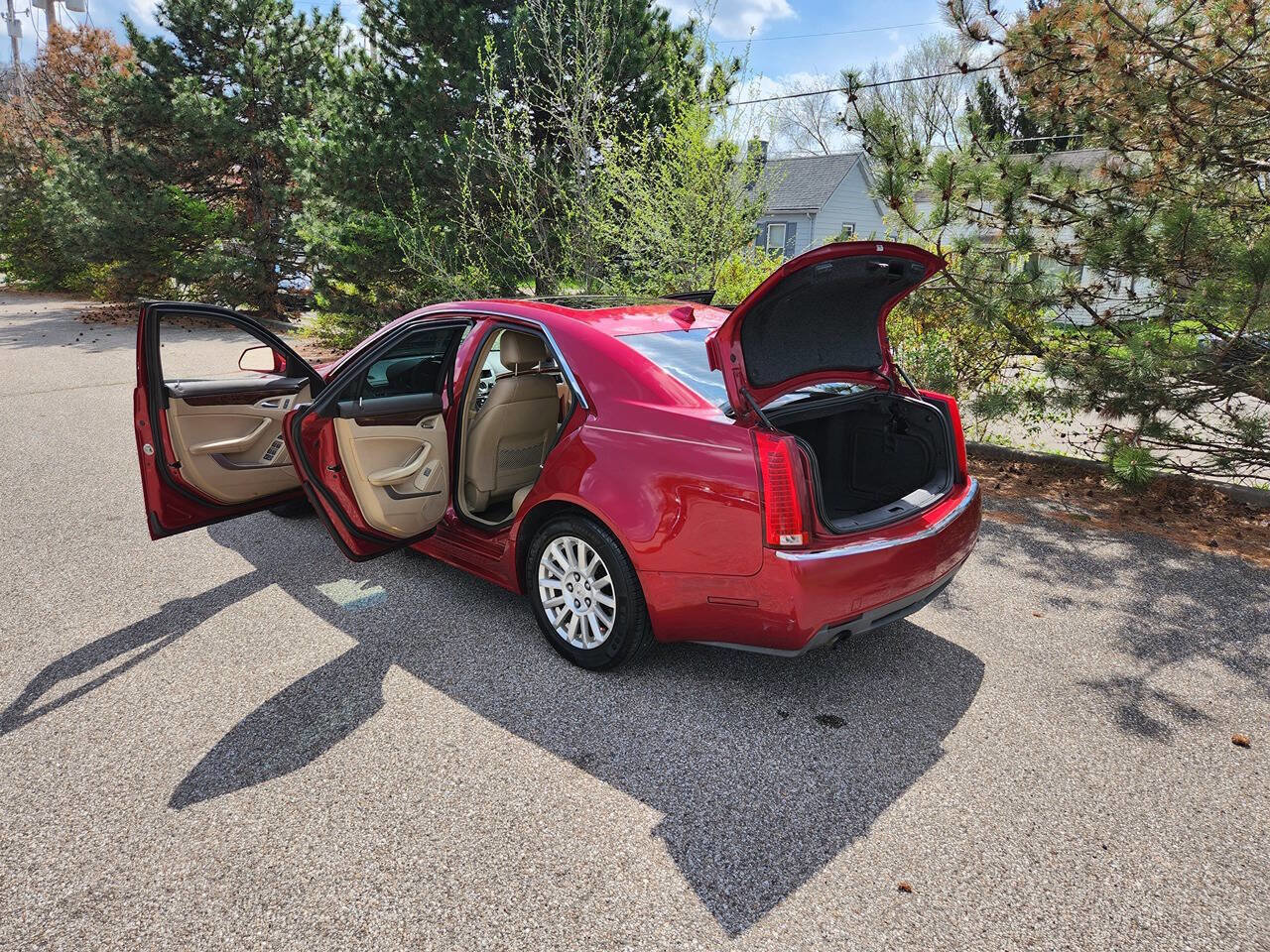 Used 2011 Cadillac CTS Luxury image 12