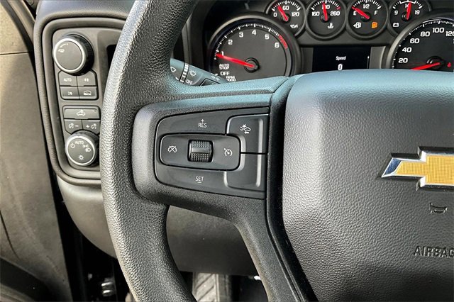 Used 2023 Chevrolet Silverado 1500 Custom image 12