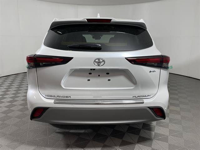 New 2026 Toyota Highlander Platinum AWD/4WD image 6