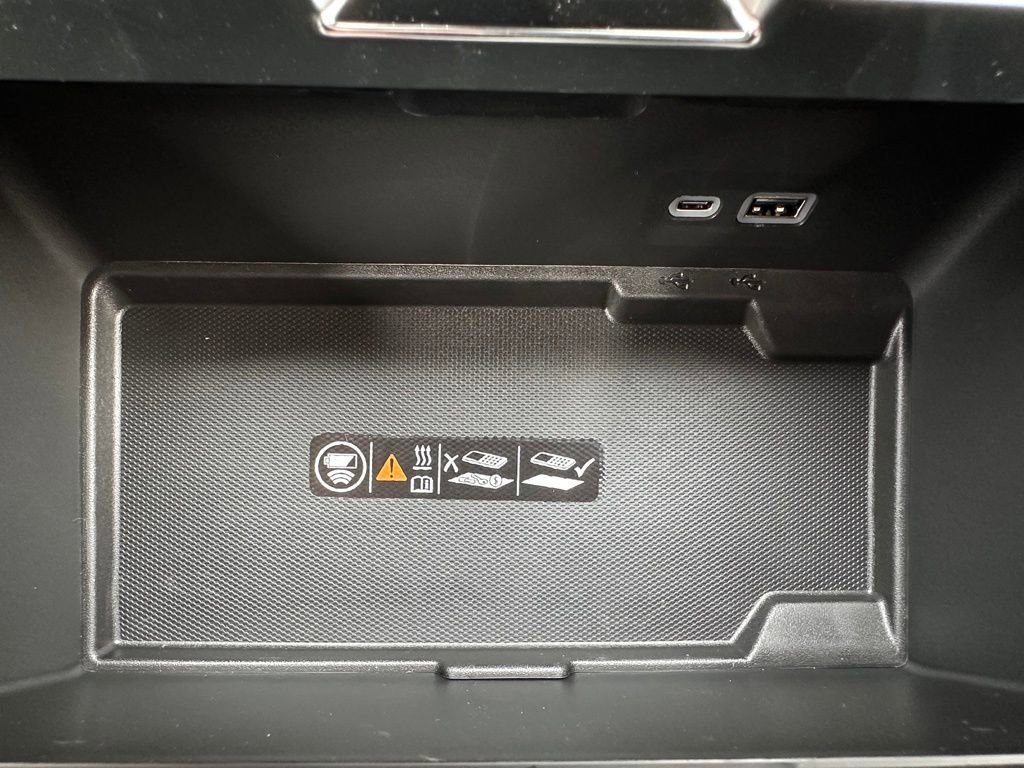 New 2026 GMC Yukon XL Denali w/ Sun & Power Step Package AWD/4WD image 31
