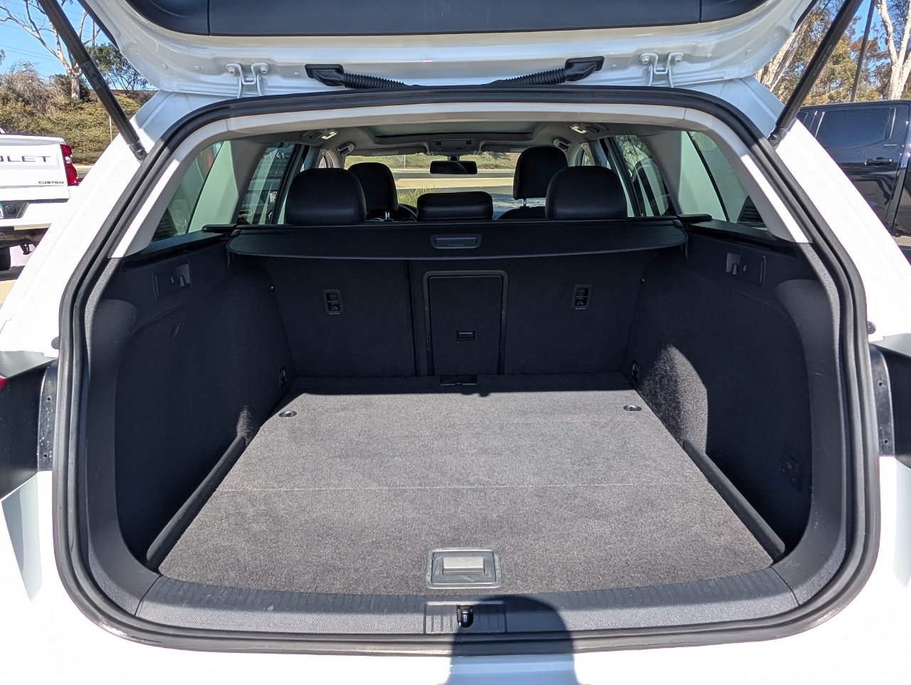 Used 2015 Volkswagen Golf TDI SEL FWD image 9