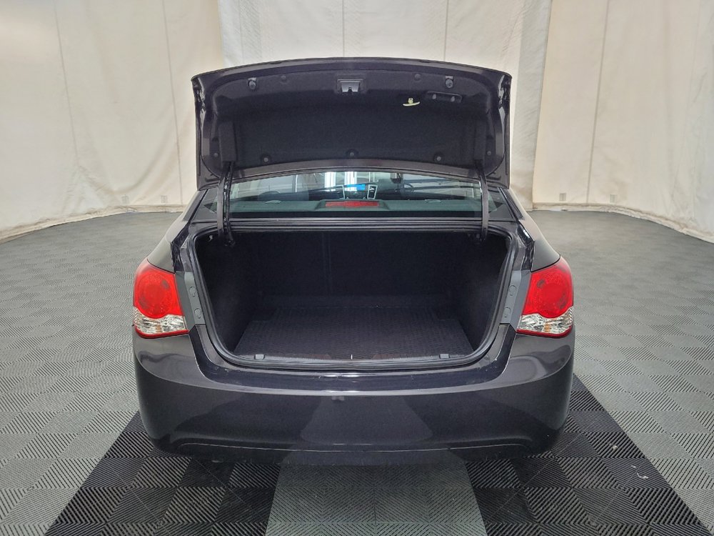 Used 2016 Chevrolet Cruze LT FWD image 29