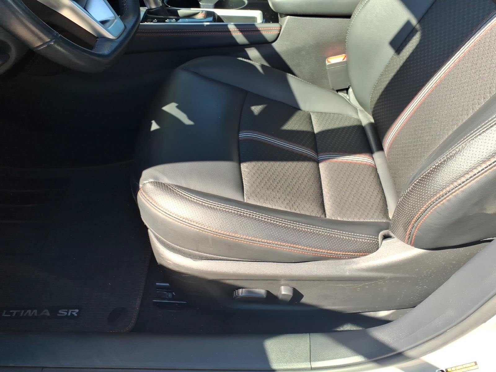 Used 2023 Nissan Altima 2.5 SR FWD image 15