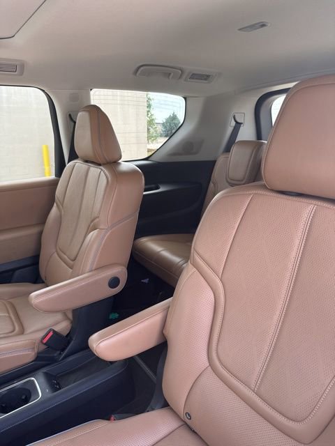 Used 2025 INFINITI QX80 Sensory AWD/4WD image 10
