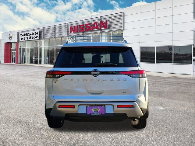 Certified 2025 Nissan Pathfinder SL image 6
