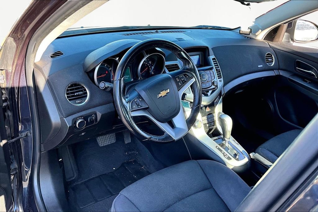 Used 2014 Chevrolet Cruze LT image 11