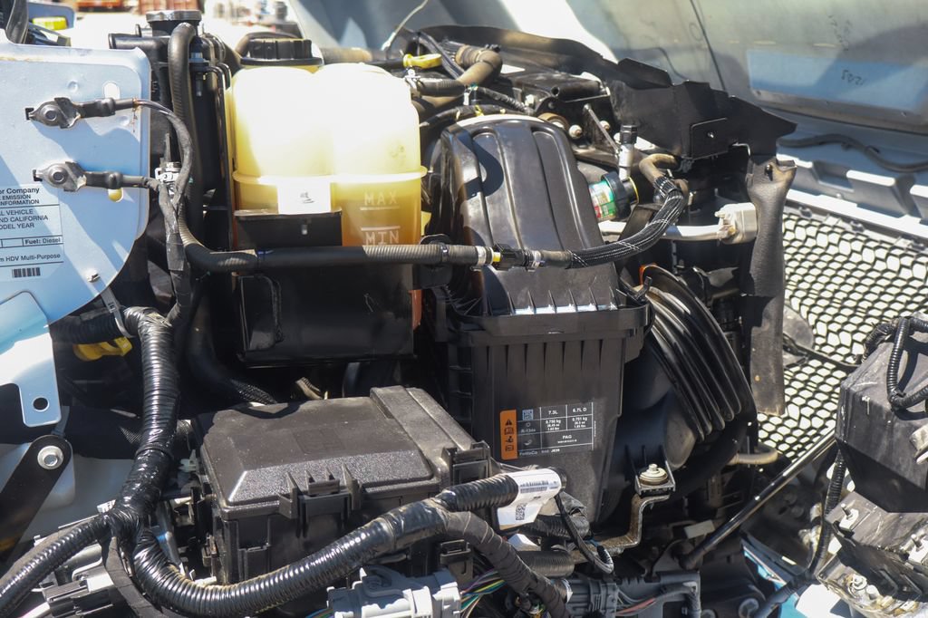 Used 2022 Ford F650 2WD Regular Cab Super Duty image 11