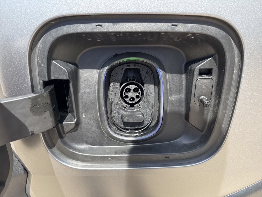 Used 2026 Chevrolet Silverado EV Trail Boss AWD/4WD image 18