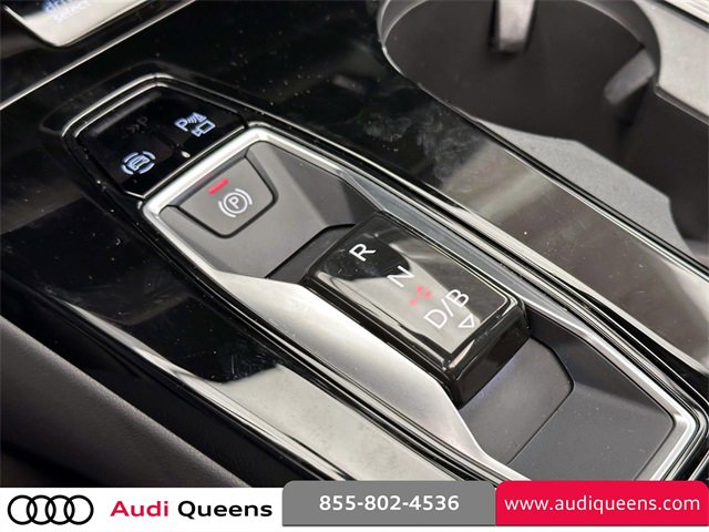 Used 2025 Audi Q6 e-tron Premium Plus image 28