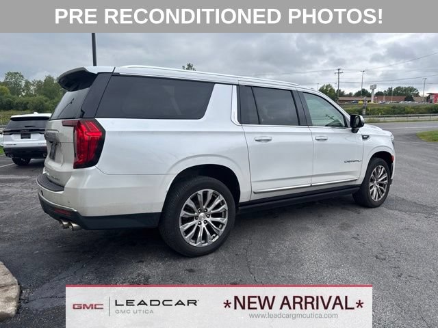 Used 2022 GMC Yukon XL Denali AWD/4WD image 3