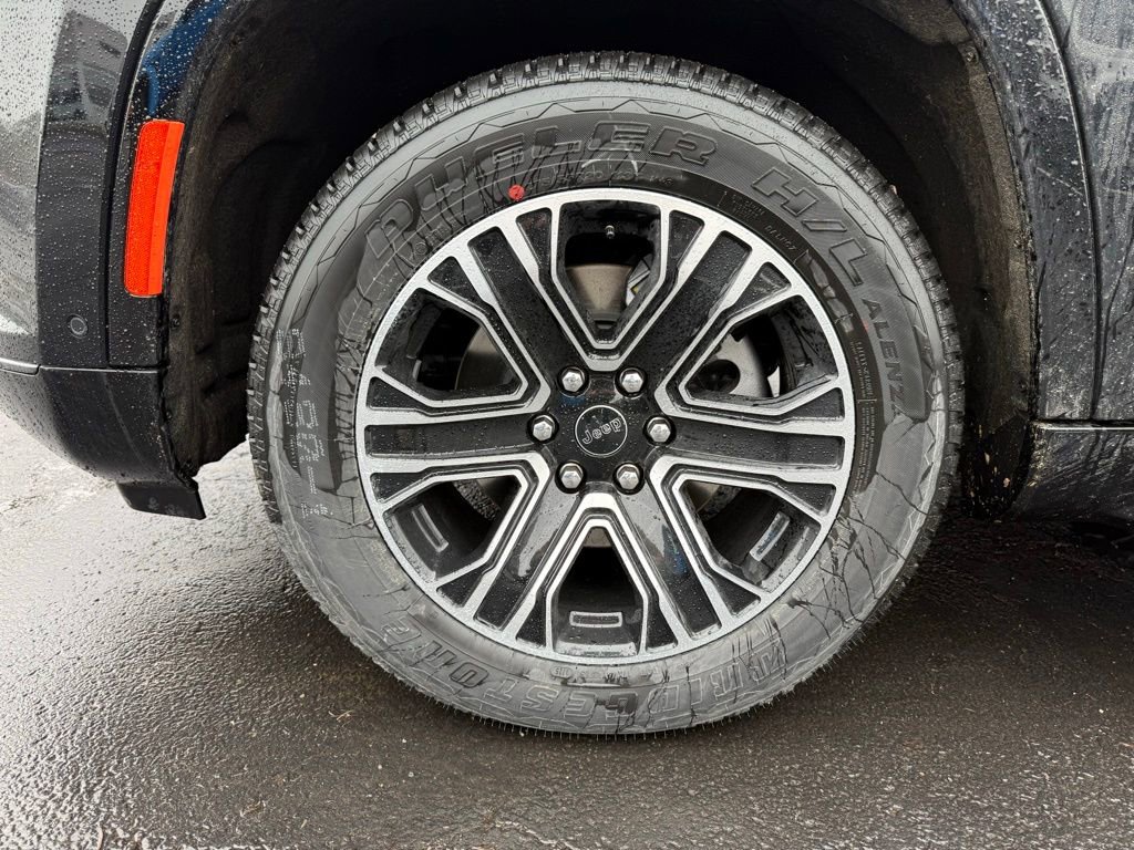 New 2026 Jeep Grand Wagoneer L 4WD image 10