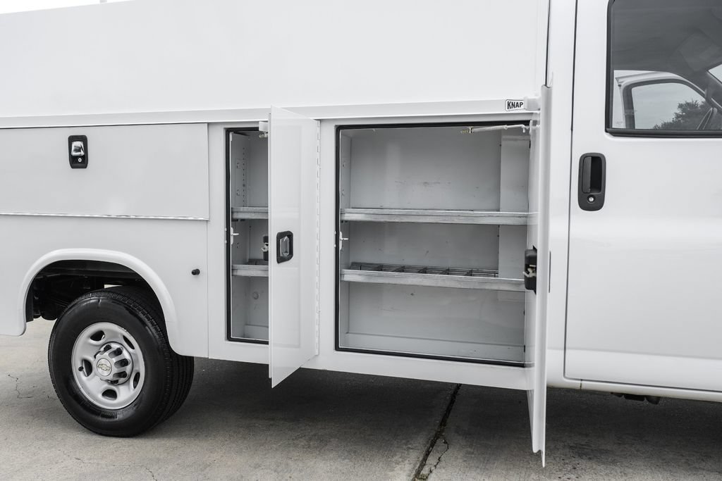 Used 2021 Chevrolet Express 3500 w/ Power Convenience Package RWD image 35