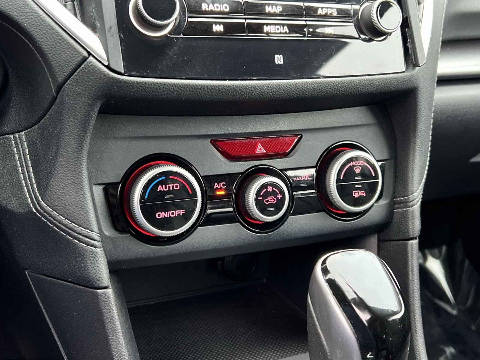 Used 2018 Subaru Impreza 2.0i Limited image 19