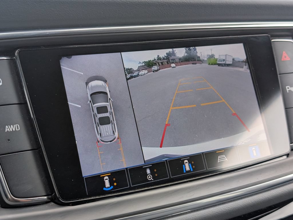 Used 2024 Buick Enclave Premium AWD/4WD image 19
