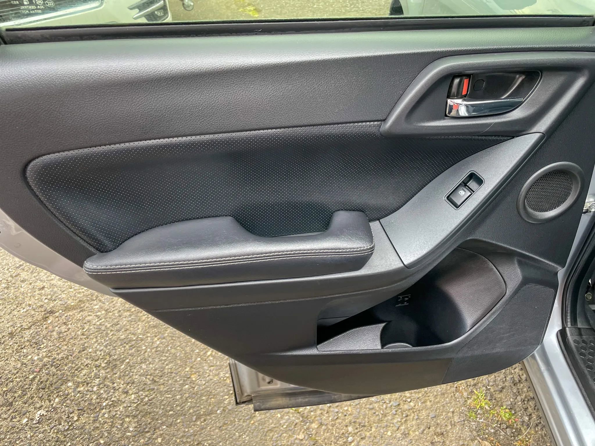 Used 2014 Subaru Forester 2.0XT Touring image 30