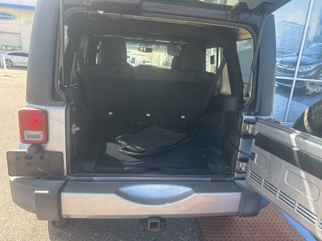 Used 2017 Jeep Wrangler Unlimited Sahara w/ Max Tow Package image 36