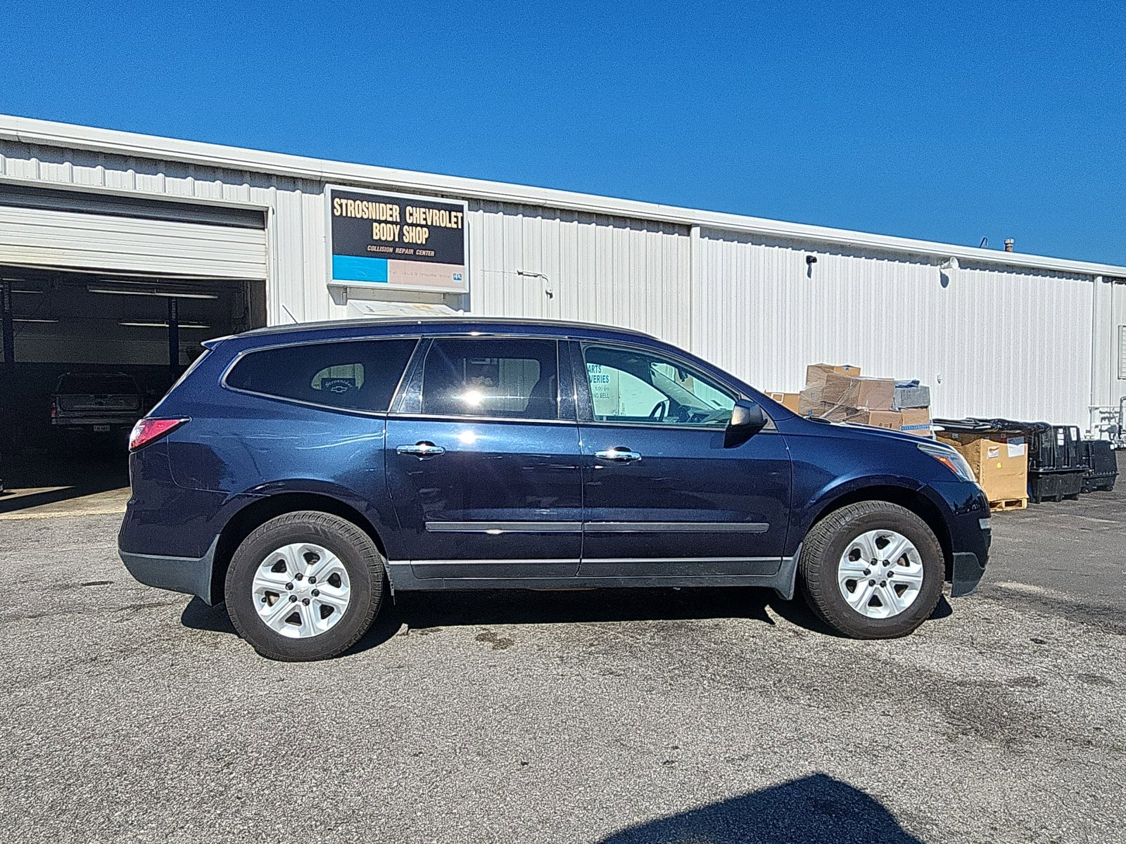 Used 2015 Chevrolet Traverse LS FWD image 6