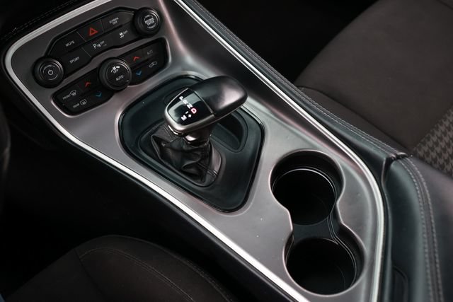Used 2022 Dodge Challenger R/T RWD image 40