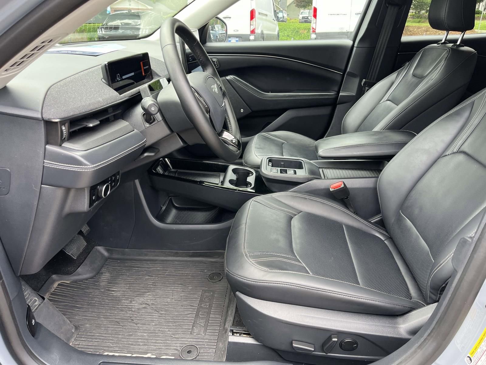 Used 2025 Ford Mustang Mach-E Premium AWD/4WD image 14