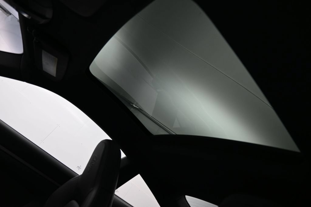 Certified 2024 Porsche 911 Carrera RWD image 24
