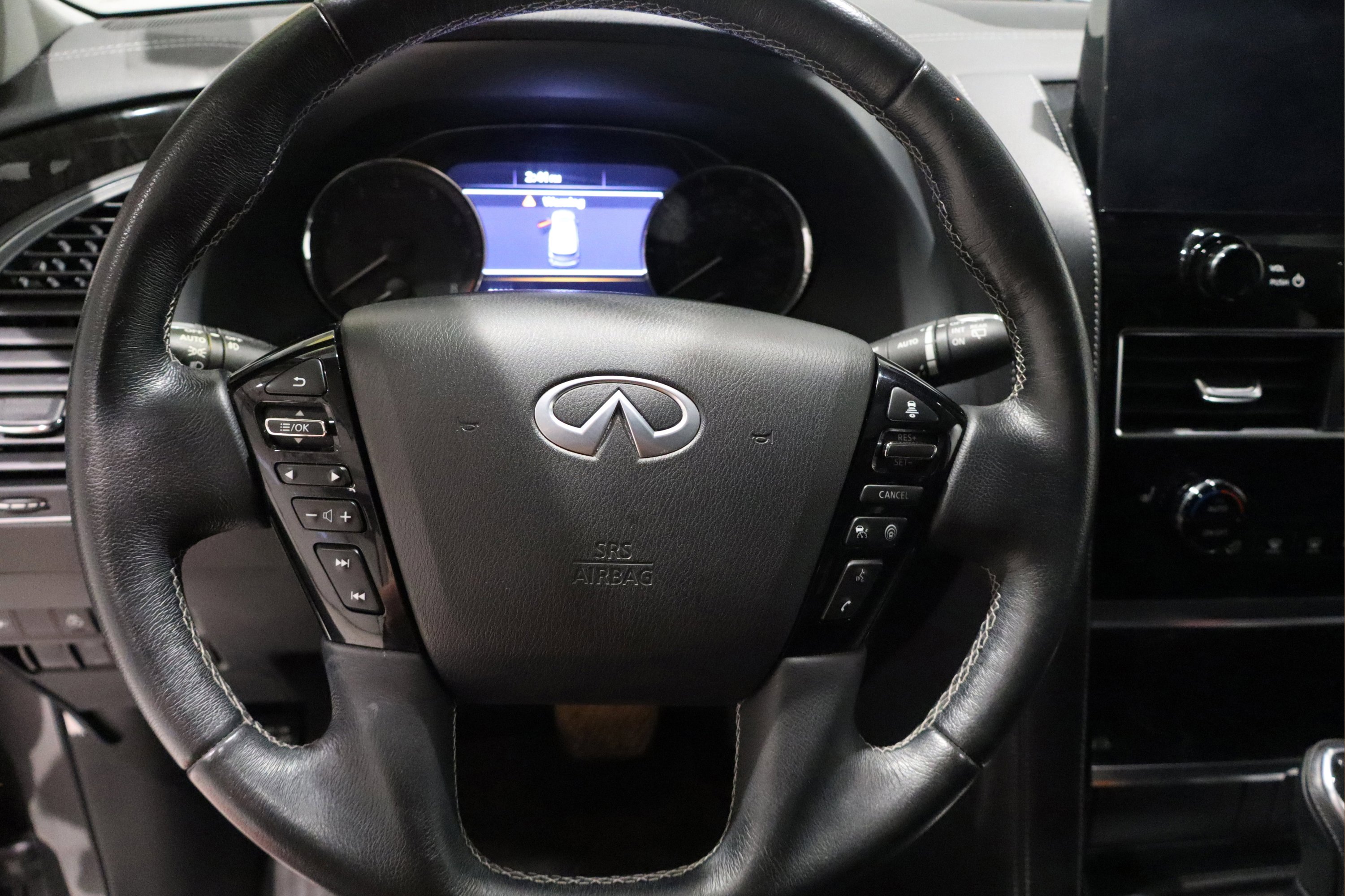 Used 2024 INFINITI QX80 Luxe image 10