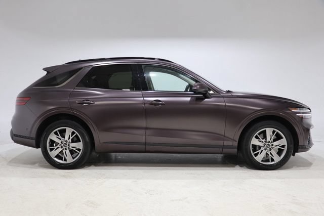 Used 2023 Genesis GV70 3.5T Sport w/ Sport Advanced Package AWD/4WD image 9