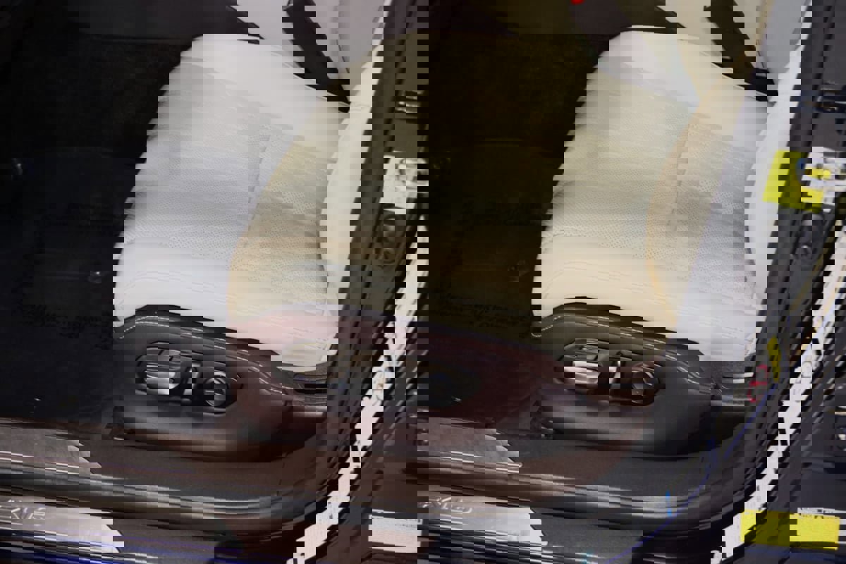 Used 2019 Lexus LS 500 AWD image 36