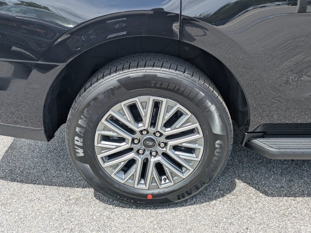 New 2026 Ford Expedition Platinum AWD/4WD image 11