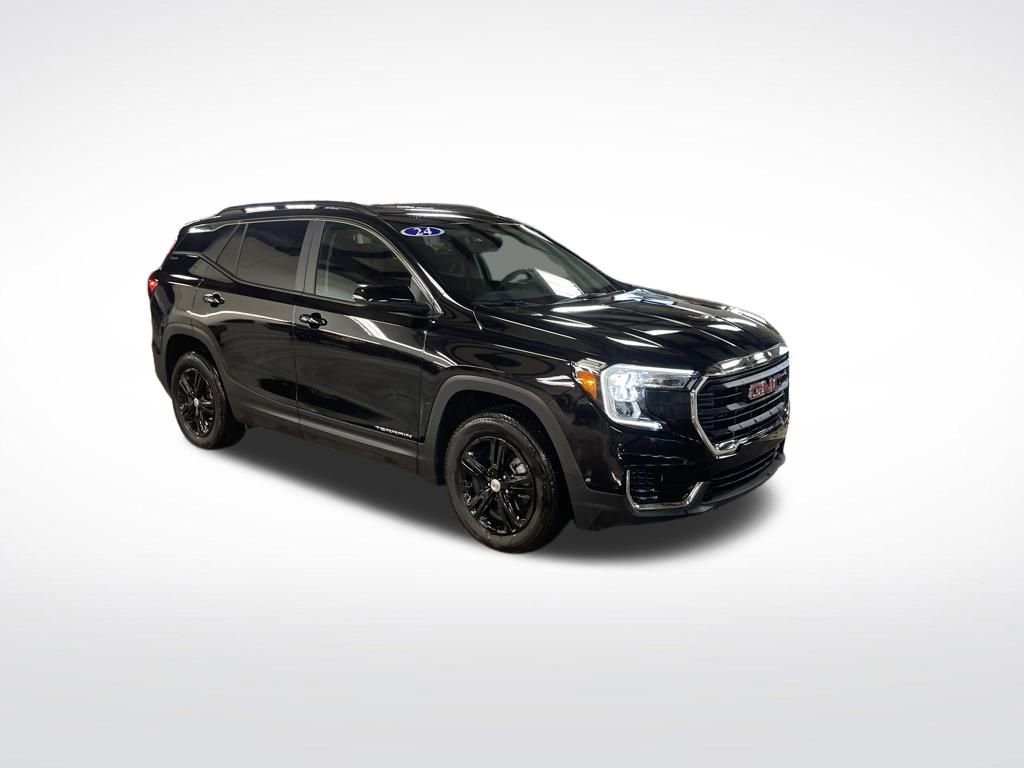 Certified 2024 GMC Terrain SLE w/ Driver Convenience Package image 8
